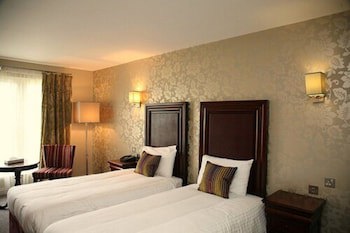 Shendish Manor Hotel & Golf Course