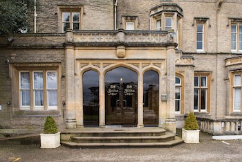 Shendish Manor Hotel & Golf Course