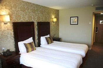 Shendish Manor Hotel & Golf Course