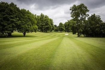 Shendish Manor Hotel & Golf Course