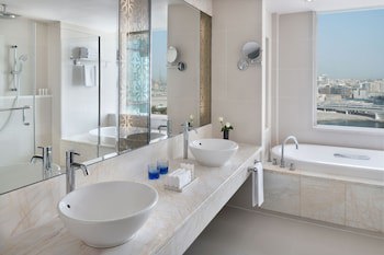 Crowne Plaza Festival City, An Ihg Hotel