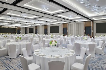 Crowne Plaza Festival City, An Ihg Hotel