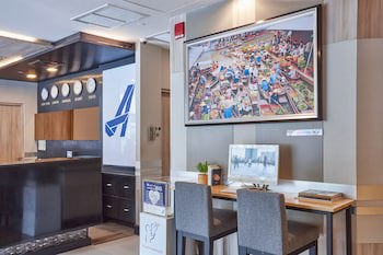 Adelphi Suites Bangkok