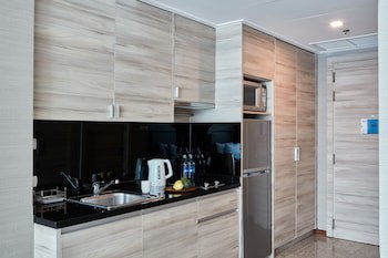 Adelphi Suites Bangkok