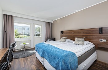 Apple Hotel