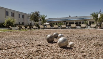 Apple Hotel