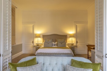 Fairlawns Boutique Hotel And Spa