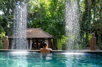 Fairlawns Boutique Hotel And Spa