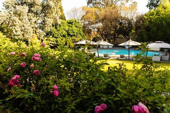 Fairlawns Boutique Hotel And Spa