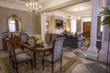 Fairlawns Boutique Hotel And Spa