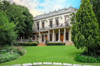 Fairlawns Boutique Hotel And Spa