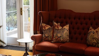 Fairlawns Boutique Hotel And Spa