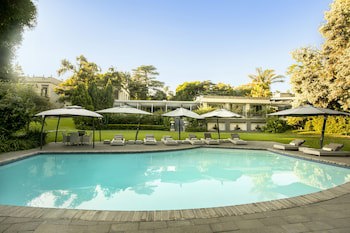 Fairlawns Boutique Hotel And Spa
