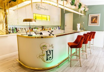 Fairlawns Boutique Hotel And Spa