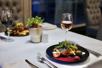 Fairlawns Boutique Hotel And Spa