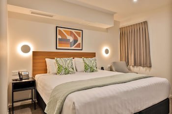 Best Western Newmarket Inn & Suites