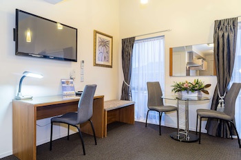 Best Western Newmarket Inn & Suites