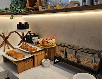 Best Western Newmarket Inn & Suites