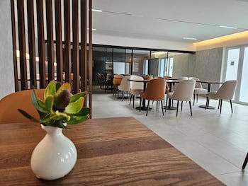 Best Western Newmarket Inn & Suites