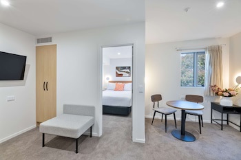 Best Western Newmarket Inn & Suites