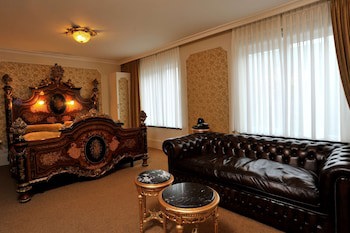 Golden Tulip West Ende