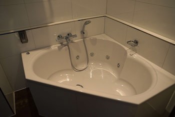 Golden Tulip West Ende