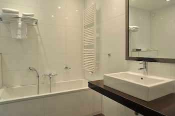 Golden Tulip West Ende