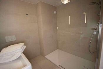 Golden Tulip West Ende