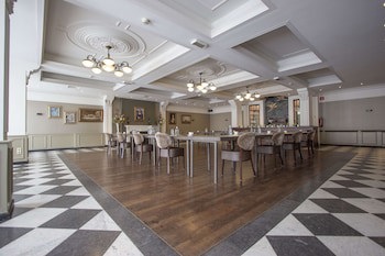 Golden Tulip West Ende
