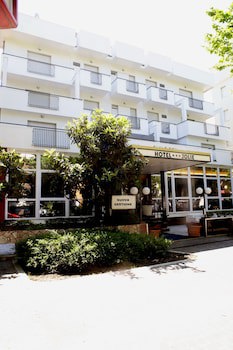 New Hotel Jolie