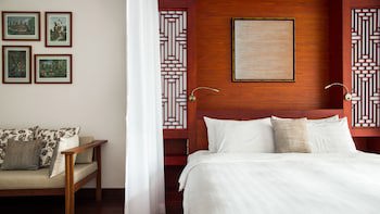 Amanjaya Pancam Suites Hotel