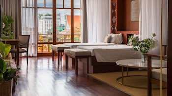 Amanjaya Pancam Suites Hotel