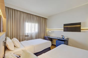 Hampton By Hilton Guarulhos Airport