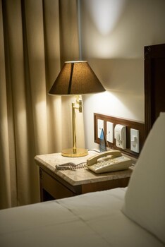 Metropolitan Hotel