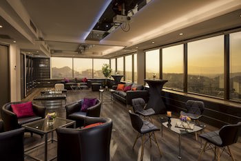 Boulevard Suites Hotel