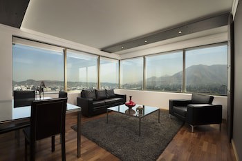 Boulevard Suites Hotel