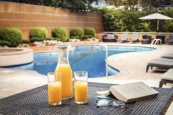 Boulevard Suites Hotel