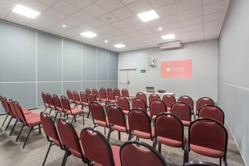 Ramada Lagoa Santa International Airport/Belo Horizonte