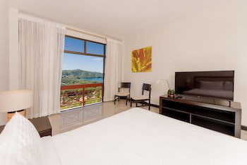 Villas Sol Beach Resort