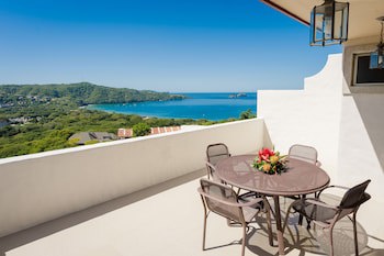 Villas Sol Beach Resort