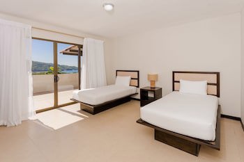 Villas Sol Beach Resort