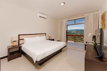 Villas Sol Beach Resort
