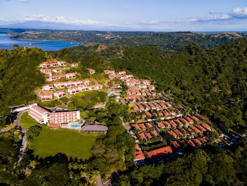 Villas Sol Beach Resort