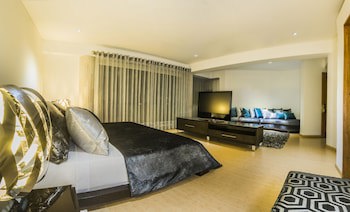 Egina Medellin