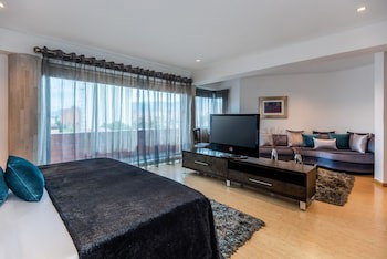 Egina Medellin