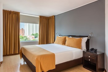 Egina Medellin