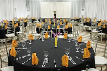 Grand Regal Hotel Davao