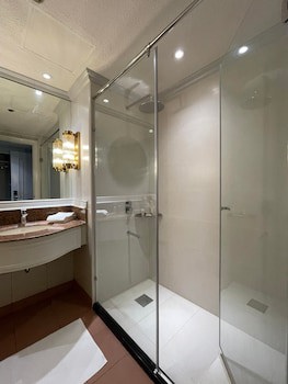 Grand Regal Hotel Davao
