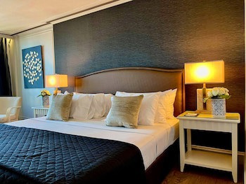 Grand Regal Hotel Davao