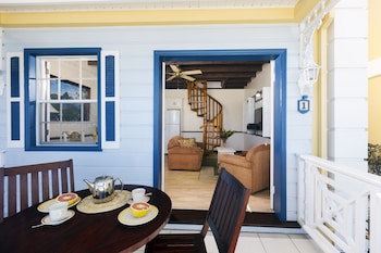Villa Beach Cottages